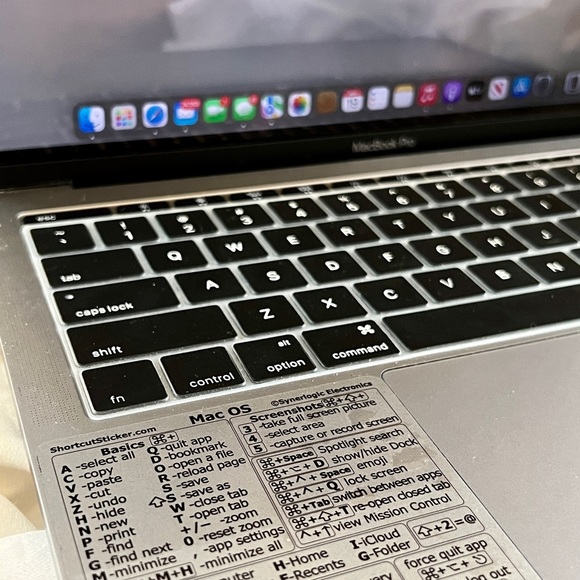 MacBook Pro 2017 - Picture 10 of 15